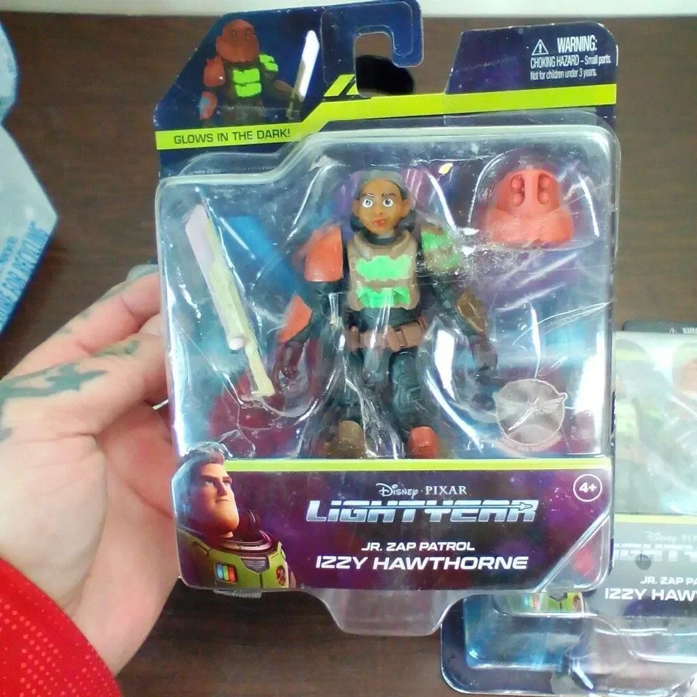 ​LOT 3 DISNEY PIXAR LIGHTYEAR JR ZAP PATROL IZZY HAWTHORNE ACTION FIGURE NEW TOY